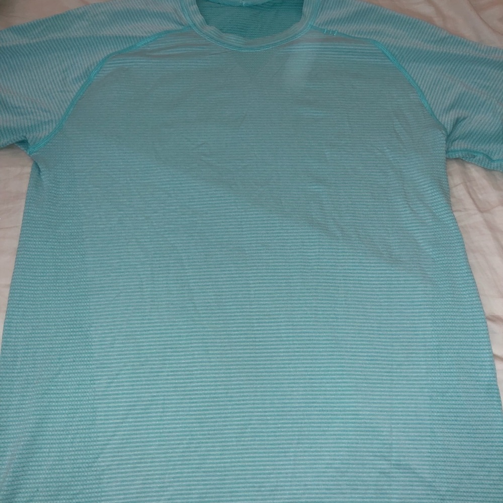 Lululemon Metal Vent Shirt S/S